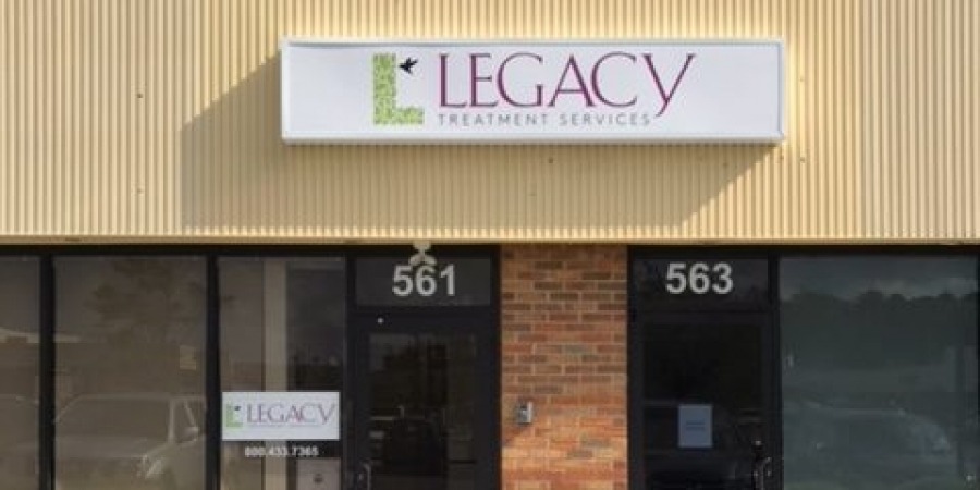 Northfield-New-e1528309742844_900x450_acf_cropped Legacy store front